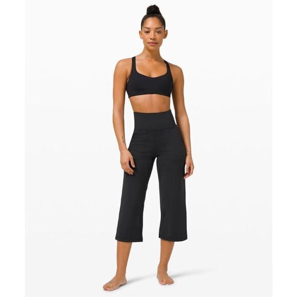 Lululemon Black Align Wide Leg Crop 23" size 4 - Picture 1 of 13